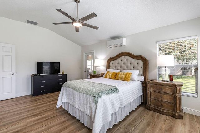 2237 AVON LOOP, The Villages, FL 32162