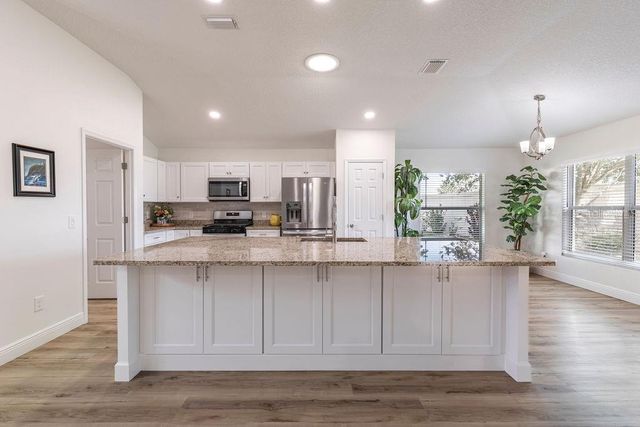 2237 AVON LOOP, The Villages, FL 32162