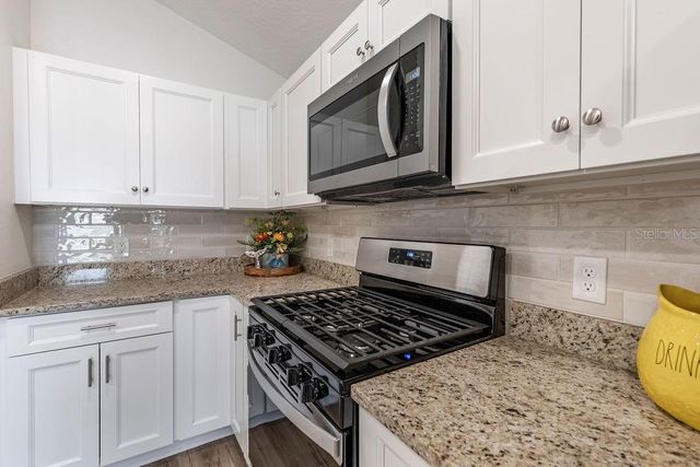 2237 AVON LOOP, The Villages, FL 32162