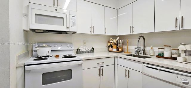 4804 NW 79th Ave 201, Doral, FL 33166