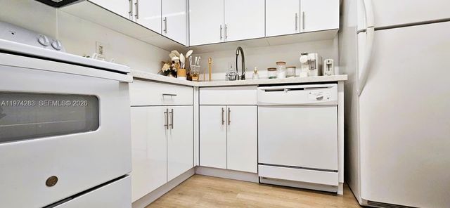 4804 NW 79th Ave 201, Doral, FL 33166