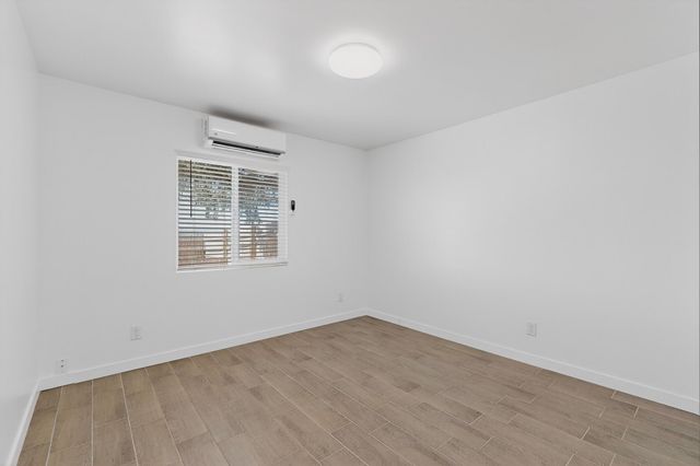 32 Lucero A-B, Santa Fe, NM 87508