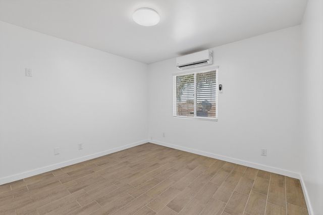 32 Lucero A-B, Santa Fe, NM 87508