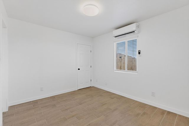 32 Lucero A-B, Santa Fe, NM 87508