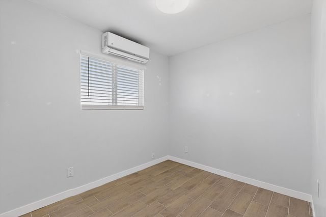 32 Lucero A-B, Santa Fe, NM 87508