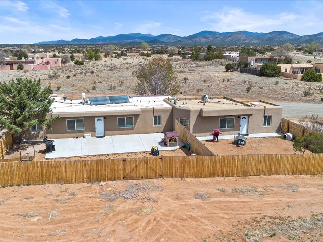 32 Lucero A-B, Santa Fe, NM 87508