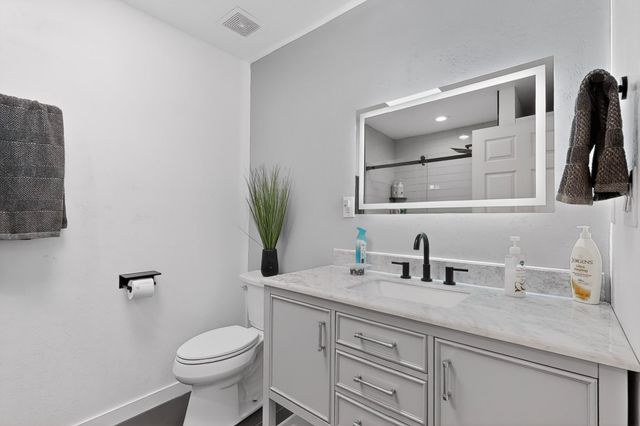 32 Lucero A-B, Santa Fe, NM 87508