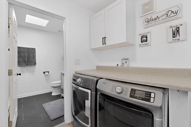32 Lucero A-B, Santa Fe, NM 87508