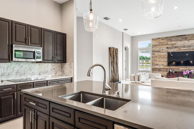 11710 Paradise Cove Lane, Wellington, FL 33449