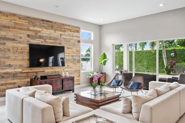 11710 Paradise Cove Lane, Wellington, FL 33449