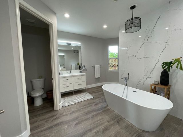 11710 Paradise Cove Lane, Wellington, FL 33449