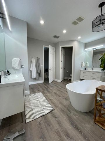 11710 Paradise Cove Lane, Wellington, FL 33449