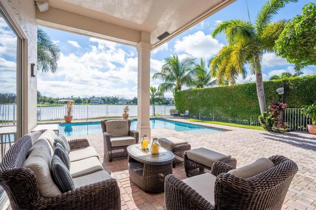 11710 Paradise Cove Lane, Wellington, FL 33449