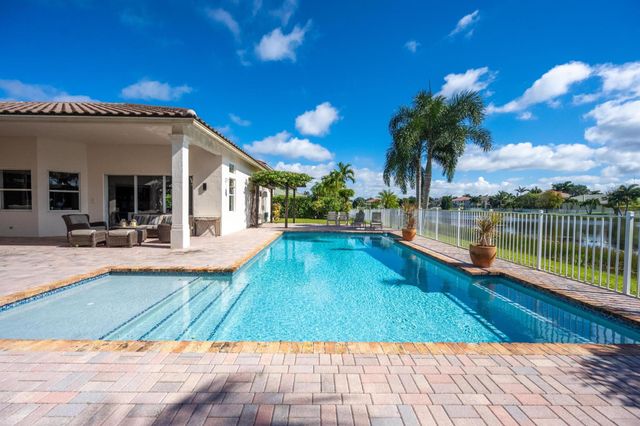 11710 Paradise Cove Lane, Wellington, FL 33449
