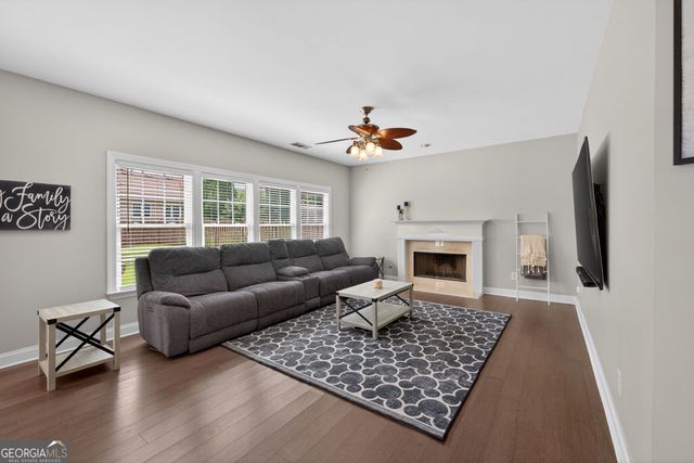 7819 Brass Lantern Drive, Flowery Branch, GA 30542
