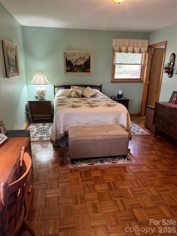 315 N River Road, Sylva, NC 28779