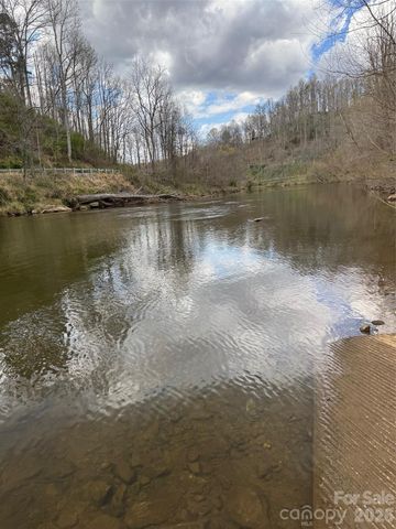 315 N River Road, Sylva, NC 28779