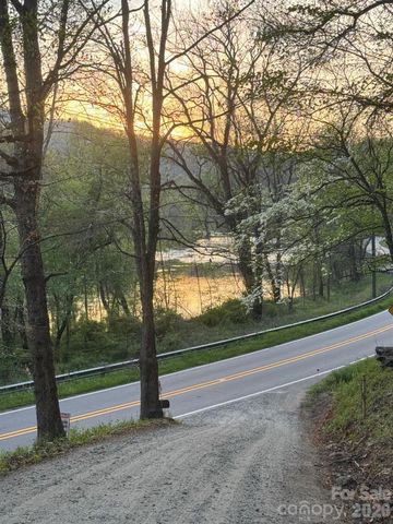 315 N River Road, Sylva, NC 28779