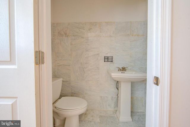 709 S 52ND ST, Philadelphia, PA 19143