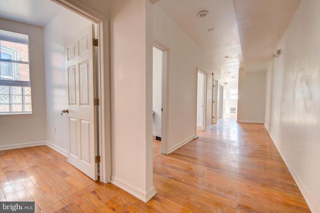 709 S 52ND ST, Philadelphia, PA 19143