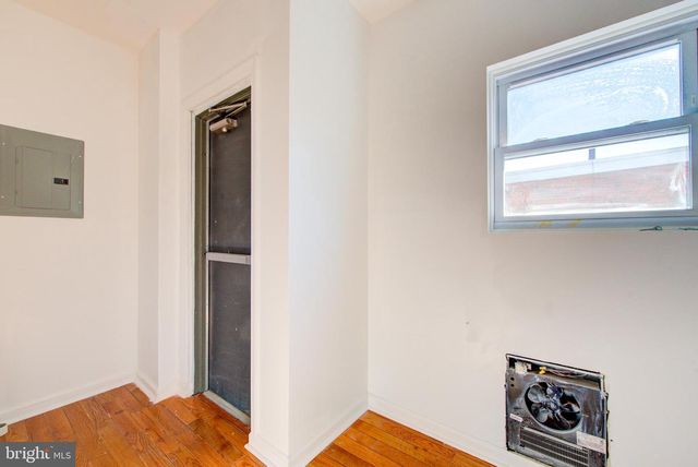 709 S 52ND ST, Philadelphia, PA 19143