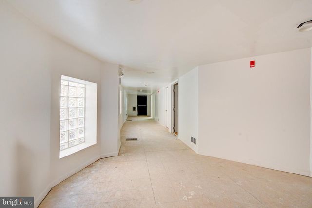 709 S 52ND ST, Philadelphia, PA 19143