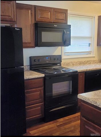 5519 Holborn Drive, St Louis, MO 63121