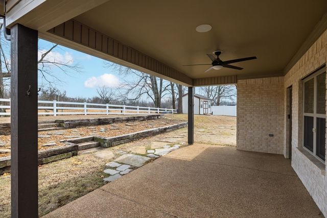 10 EUREKA TRL, Atoka, TN 38004