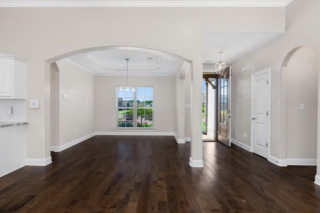 10 EUREKA TRL, Atoka, TN 38004