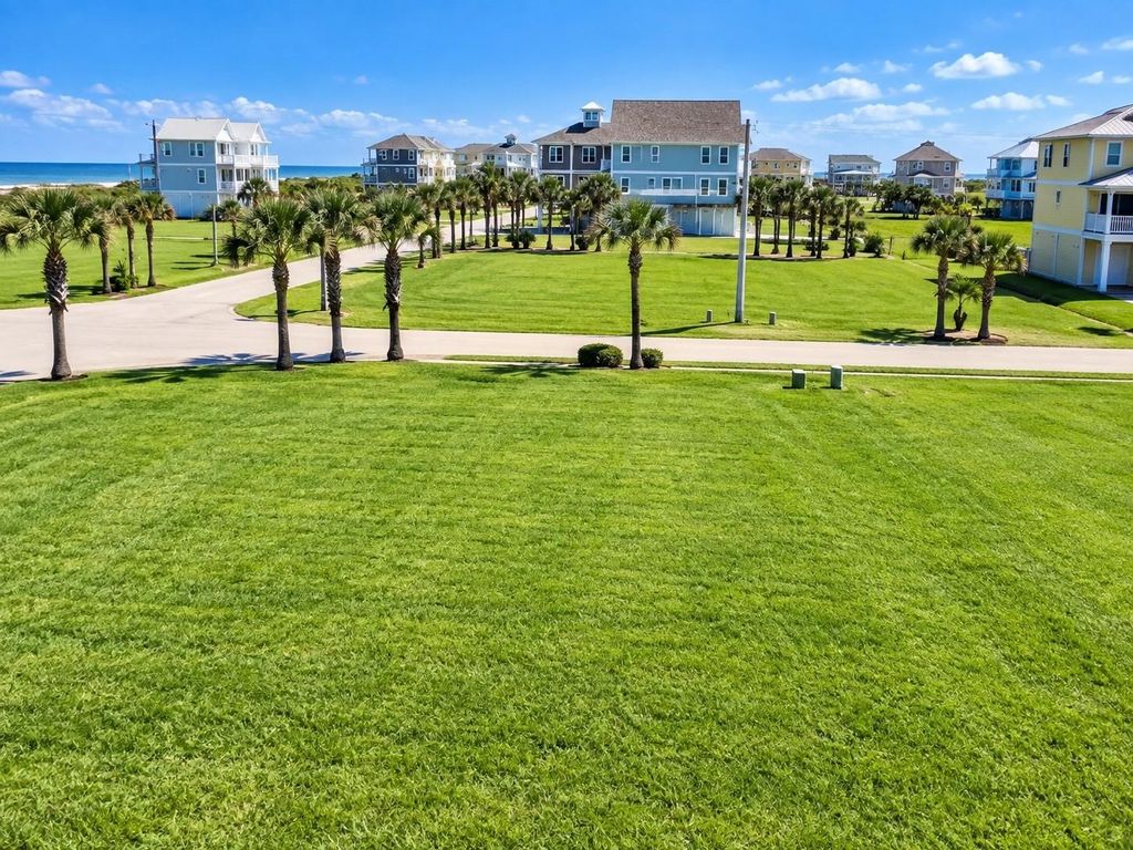 4115 Royal Tern Lane, Galveston, TX 77554