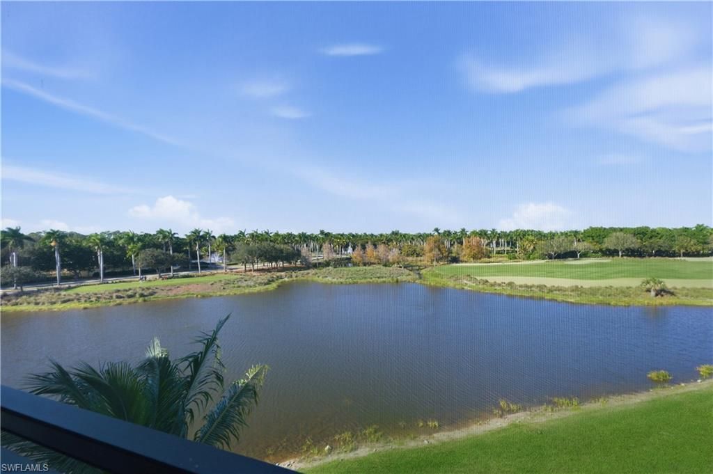 2555 Marquesa Royale LN 1-302, NAPLES, FL 34109 — exterior