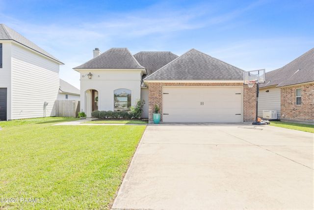 408 Wetgrass Drive, Lafayette, LA 70508