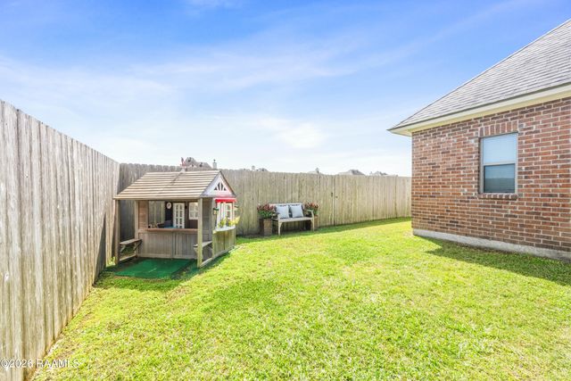 408 Wetgrass Drive, Lafayette, LA 70508