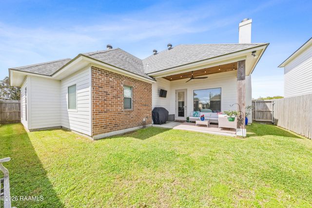 408 Wetgrass Drive, Lafayette, LA 70508