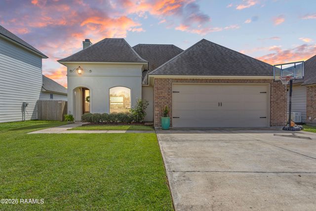 408 Wetgrass Drive, Lafayette, LA 70508