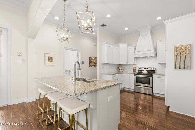 408 Wetgrass Drive, Lafayette, LA 70508