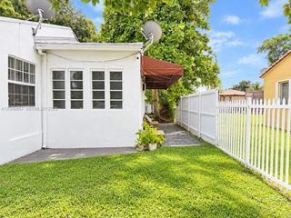 9260 Little River Boulevard B, Miami, FL 33147