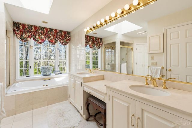 535 Rollingrock Lane, Anderson Twp, OH 45255