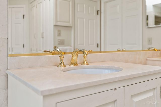 535 Rollingrock Lane, Anderson Twp, OH 45255