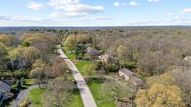 535 Rollingrock Lane, Anderson Twp, OH 45255