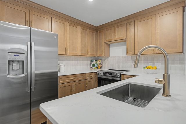 142 Hearthstone Manor Cir, Brentwood, TN 37027