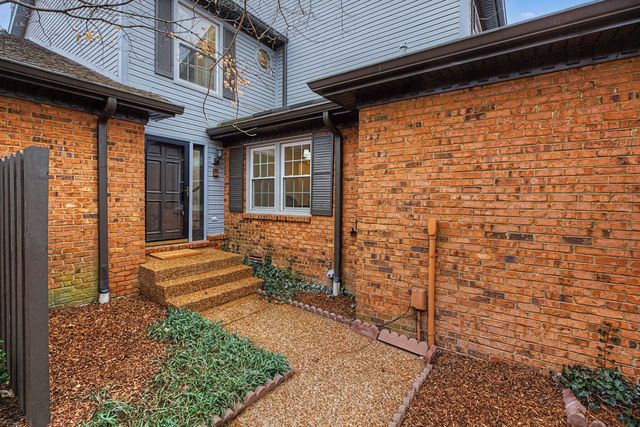 142 Hearthstone Manor Cir, Brentwood, TN 37027