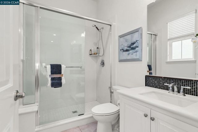 4252 Oak Knoll Dr, Dublin, CA 94568