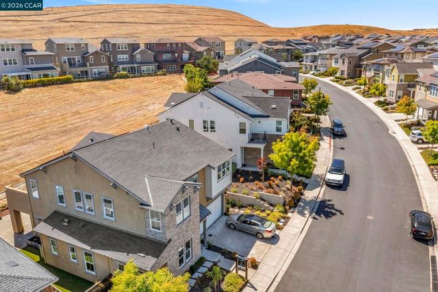 4252 Oak Knoll Dr, Dublin, CA 94568