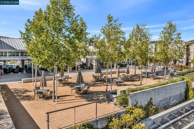 4252 Oak Knoll Dr, Dublin, CA 94568