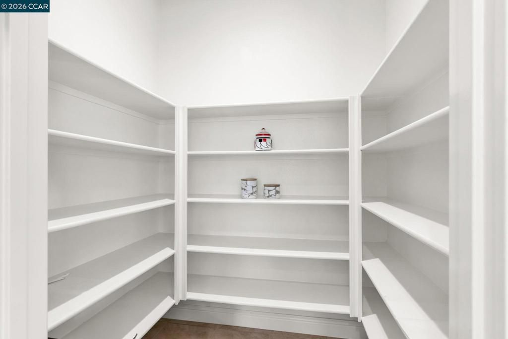 Image 22 of property listing at 4252 Oak Knoll Dr, Dublin, CA 94568