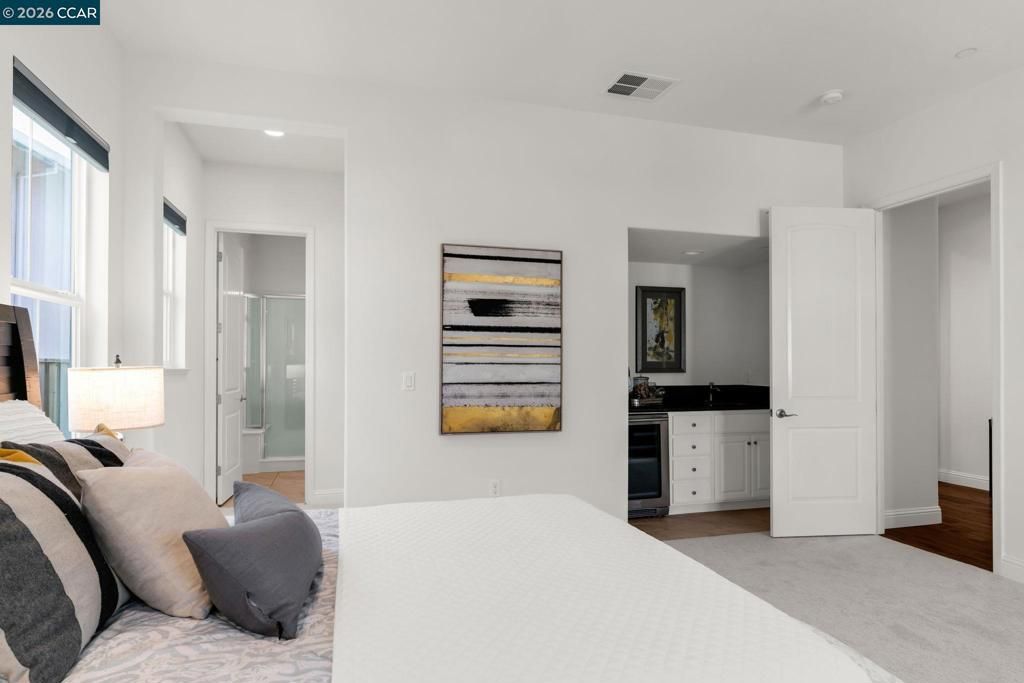 Image 38 of property listing at 4252 Oak Knoll Dr, Dublin, CA 94568