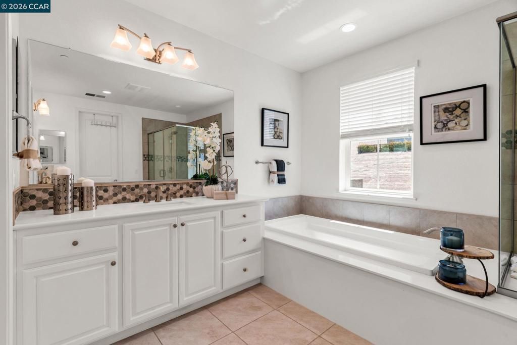 Image 48 of property listing at 4252 Oak Knoll Dr, Dublin, CA 94568