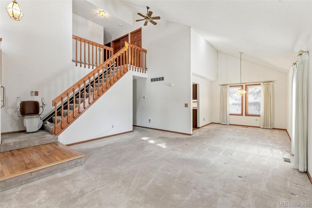 Image 2 of property listing at 7471 Rattlesnake Drive, Lone Tree, CO 80124