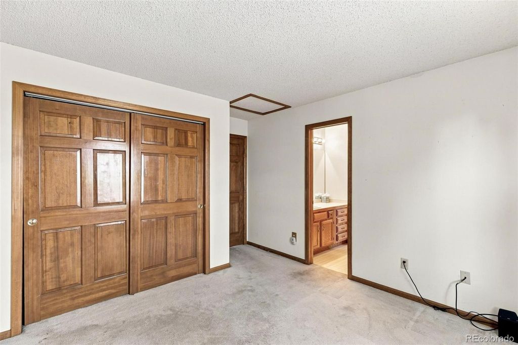 Image 21 of property listing at 7471 Rattlesnake Drive, Lone Tree, CO 80124